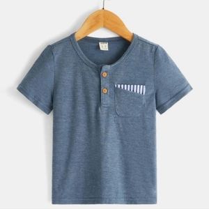 SHEIN kids 4y everyday patch pocket half placket tee shirt